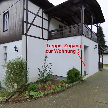 Apartment Sonnige-ferienwohnung-100qm-im-1-obergeschoss-der-villa-walhall-in-einem-parkaehnlichen-garten